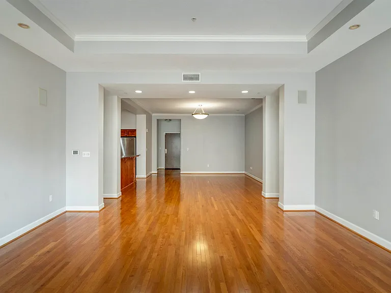 112 5th St SE #3D — Photo 6