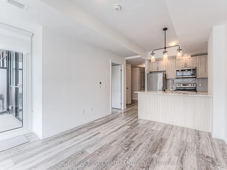 108 Garment St #810 — Photo 12