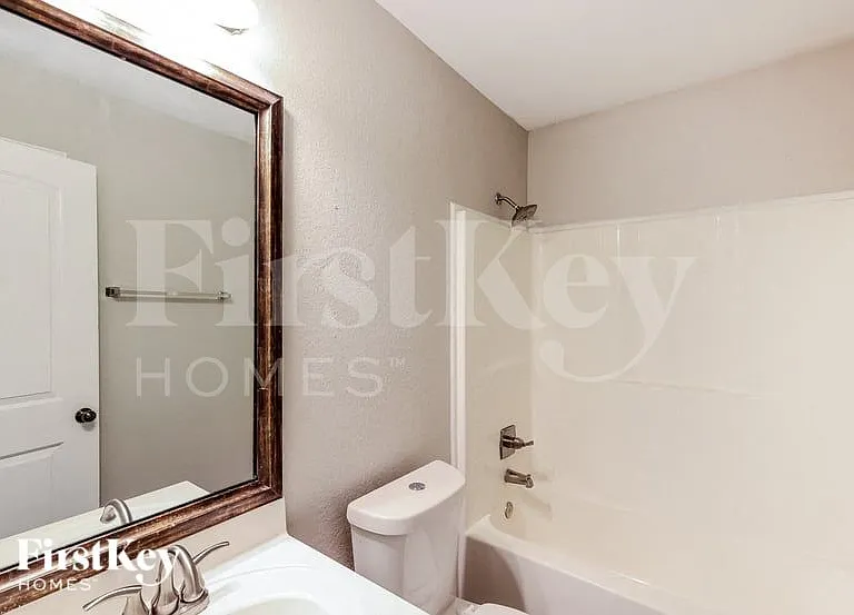 3630 Wind Ridge Ln — Photo 13