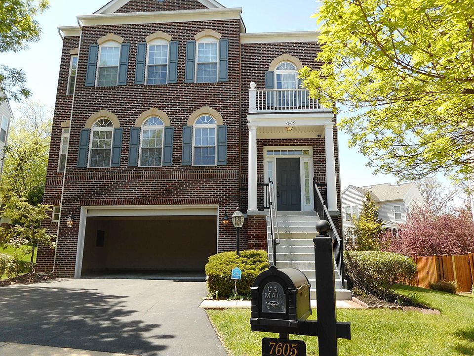 1st image of 7605 Brittany Parc Ct