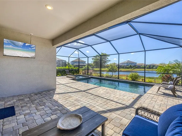 15716 Barefoot Beach Dr — Photo 22