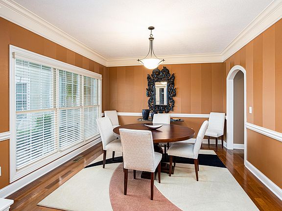 5th image of 5984 Trafalgar Ln