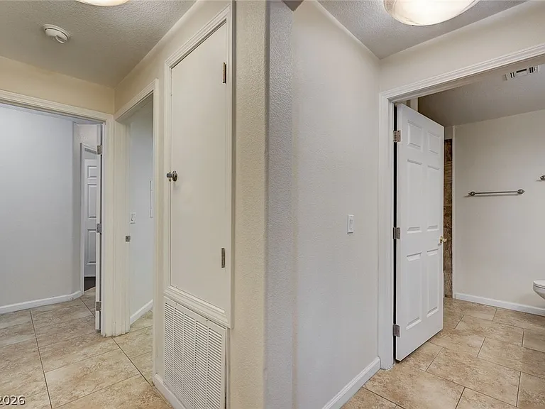 10611 Amber Ridge Dr #103 — Photo 18