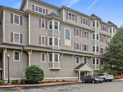 391 Pleasant St UNIT 206, Melrose, MA, 02176