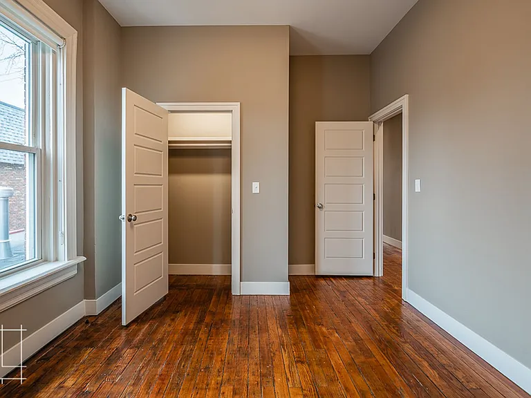 245 King Ave — Photo 23