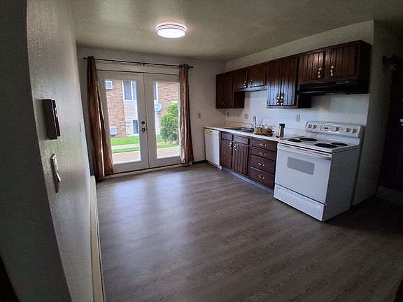 3rd image of 2050 Pasadena Dr APT 3