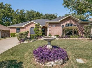 829 Wilderness Pass, Cedar Hill, TX 75104