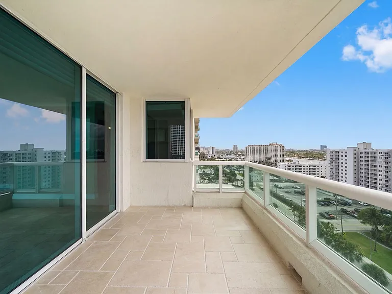 101 S Fort Lauderdale Beach Blvd #1206 — Photo 35