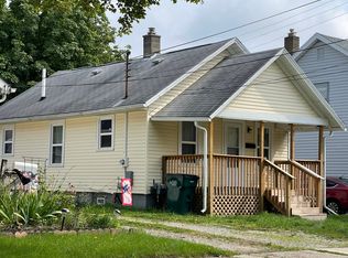 811 Call St, Lansing, MI 48906