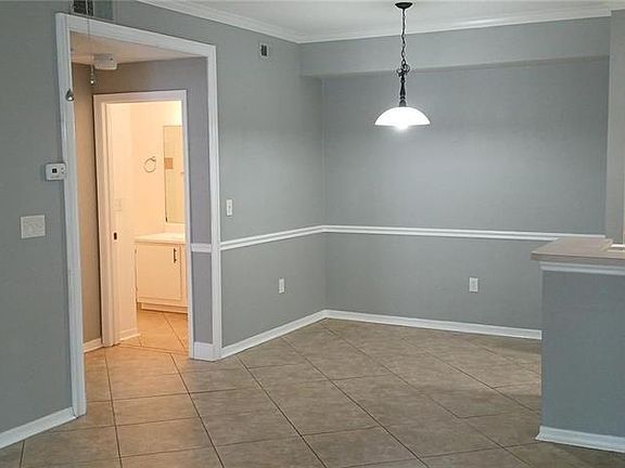 4th image of 5606 Pinnacle Heights Cir APT 306