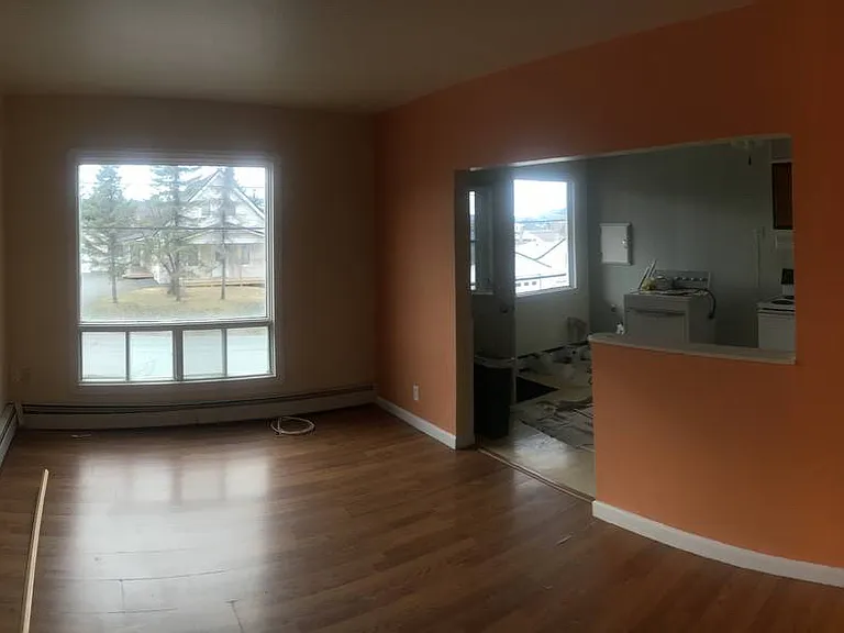 114 3rd Ave #103 — Photo 1
