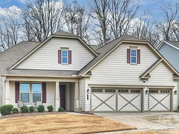 9610 Cresswind Blvd, Charlotte, NC 28215