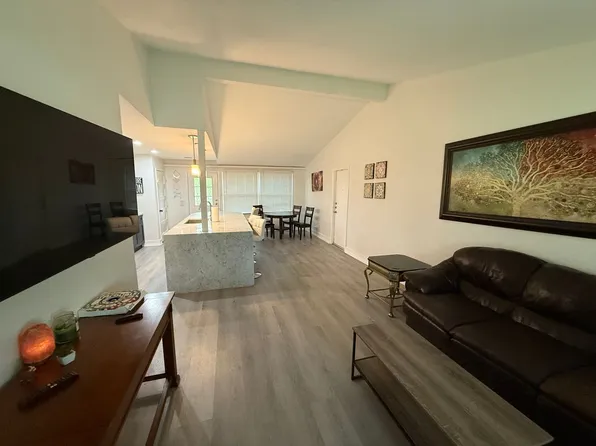 819 Loganwood Ave, Richardson, TX 75080