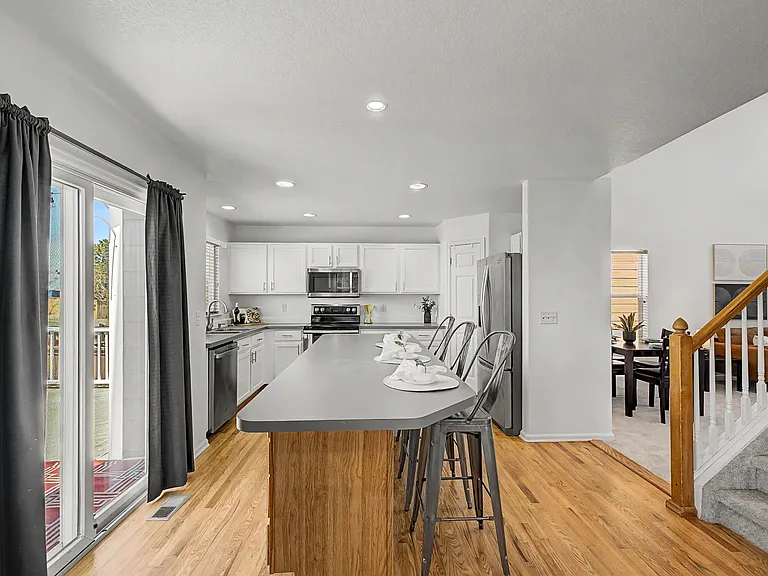 9917 Aftonwood St — Photo 60
