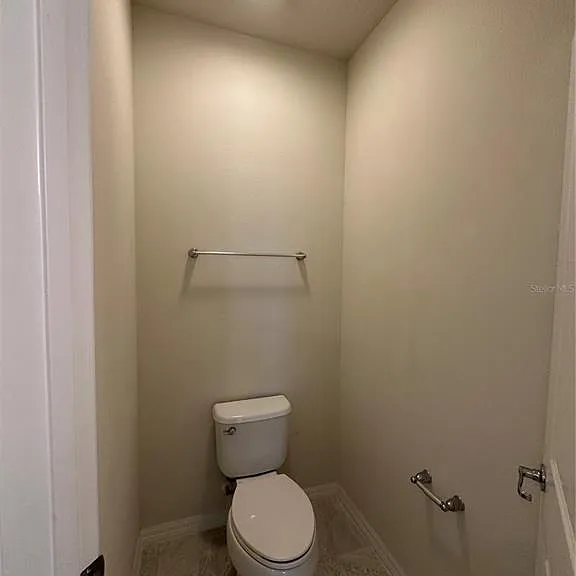 527 Piazza Point — Photo 38