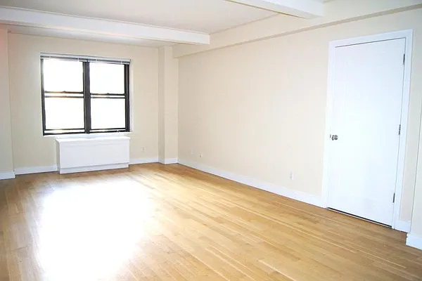 Rented by Corcoran | media 21