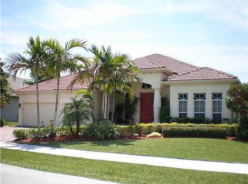 1st image of 8028 S Savannah Cir