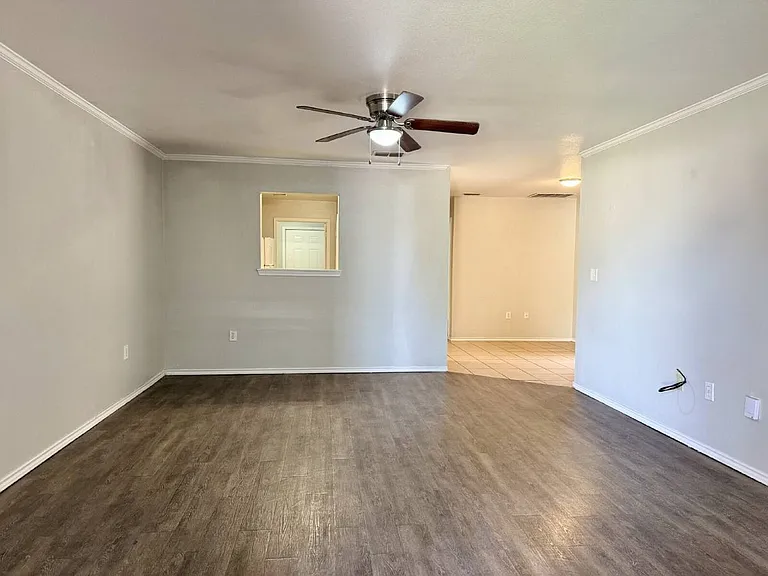 304 N Brentwood Ave #A — Photo 3