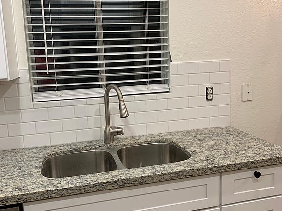 5th image of 4964 E Covina St