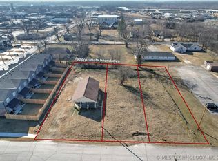 204 W 2nd St, Owasso, OK 74055