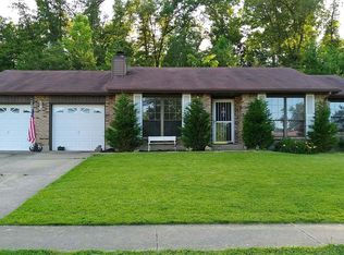927 Timberwood Dr, Radcliff, KY 40160