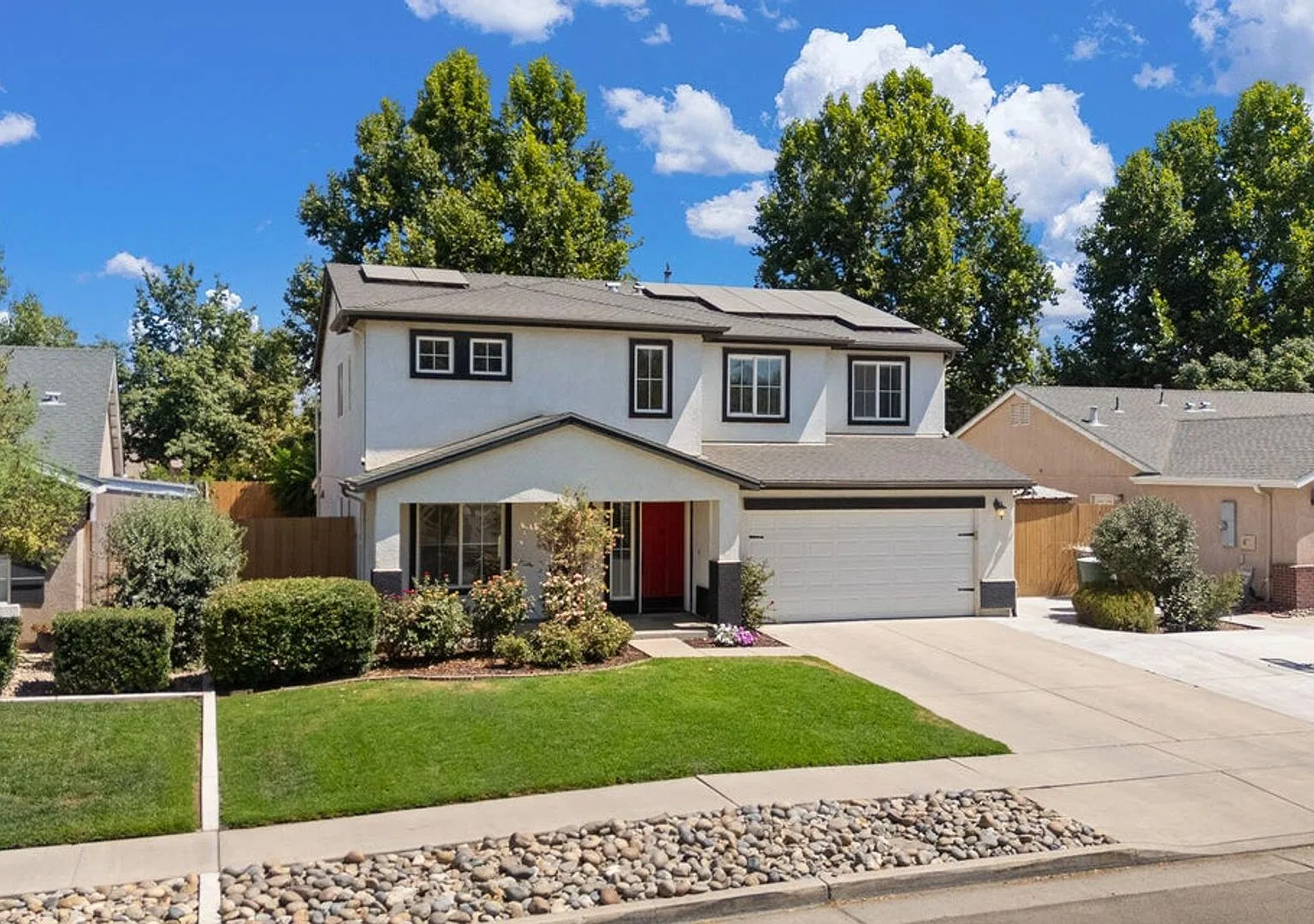 2874 W. Porter Ave - 4 Bedroom 2 1/2 Bath + Loft - Visalia — Photo 3