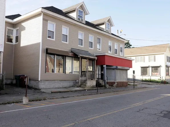 42 Branch St, Lowell, MA 01851