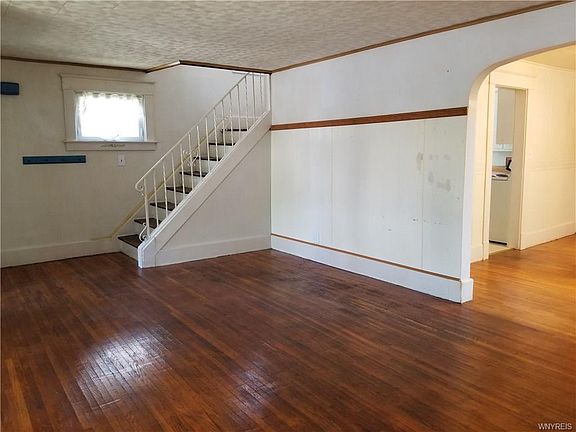 3rd image of 248 Victoria Blvd