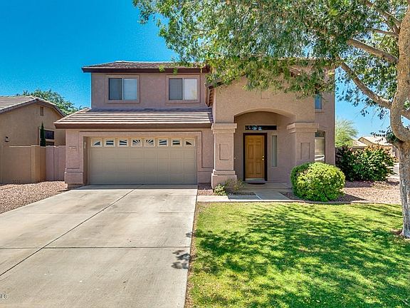 2nd image of 3241 E Wildhorse Dr