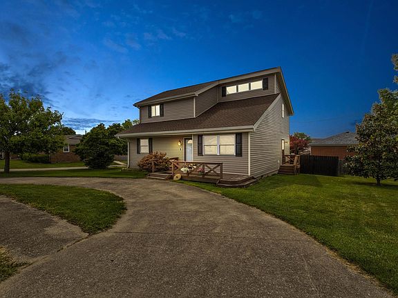 2nd image of 133 Teakwood Dr