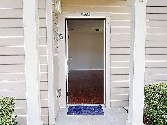 2nd image of 3238 Wish Ave
