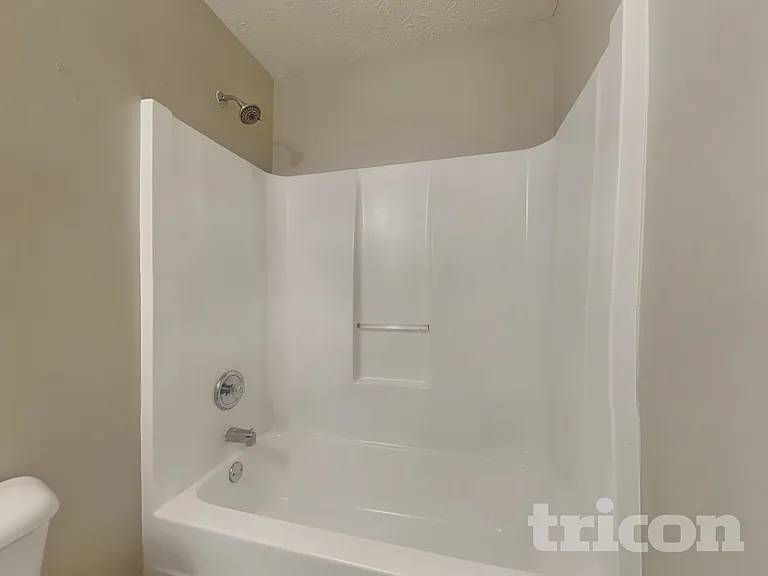 1206 Catalina Pkwy — Photo 12
