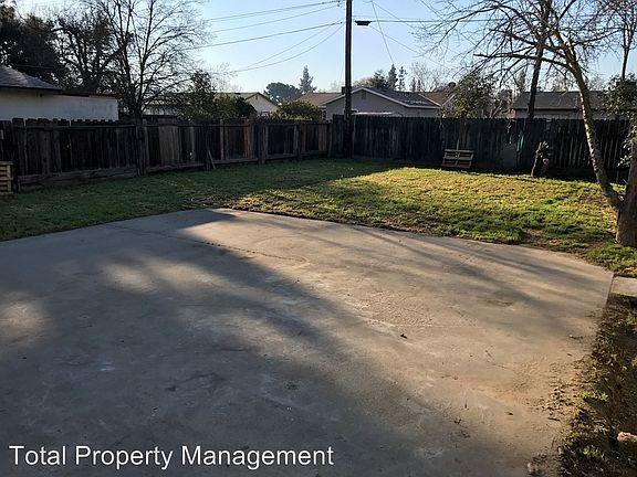 5th image of 2639 W Iris Ave