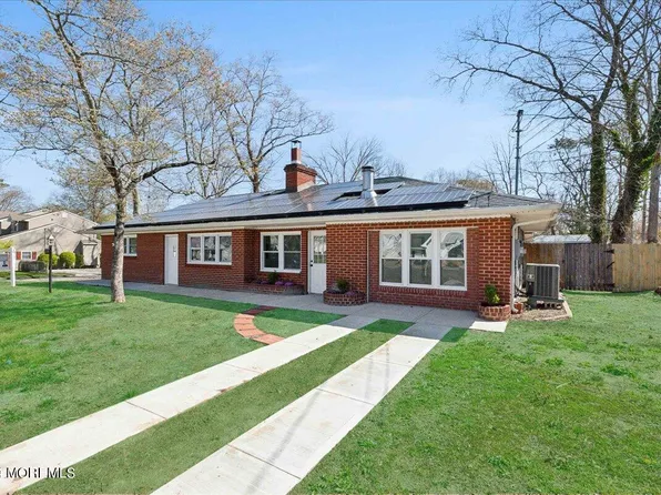 2214 Brookdale Park Drive, Forked River, NJ 08731