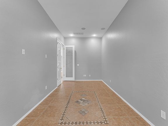 5th image of 7913 N 88th Ln