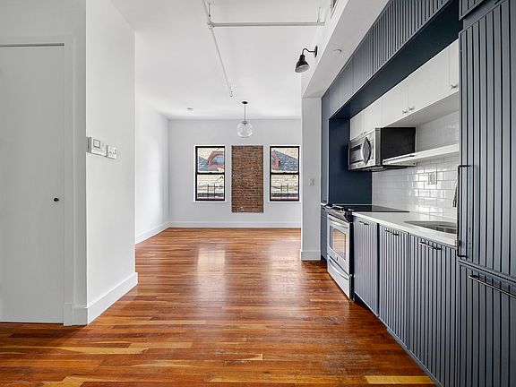 3rd image of 141 Chauncey St #211