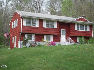 39 Longview Dr, Ridgefield, CT 06877