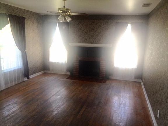 2nd image of 1132 E Cornell Ave