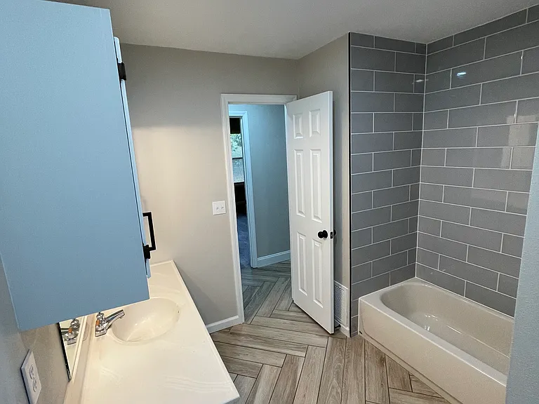 104 N Woodland Dr — Photo 17