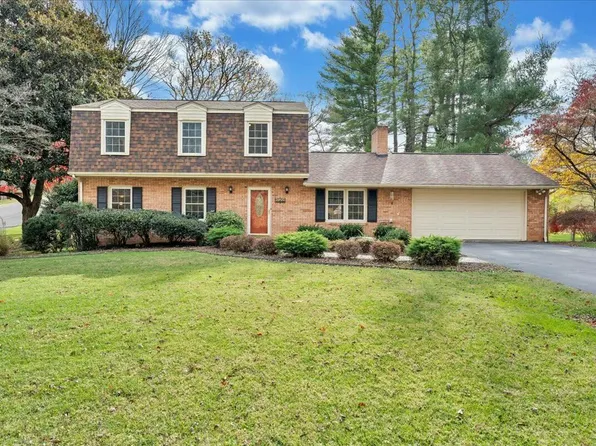 3406 Grandin Rd SW, Roanoke, VA 24018