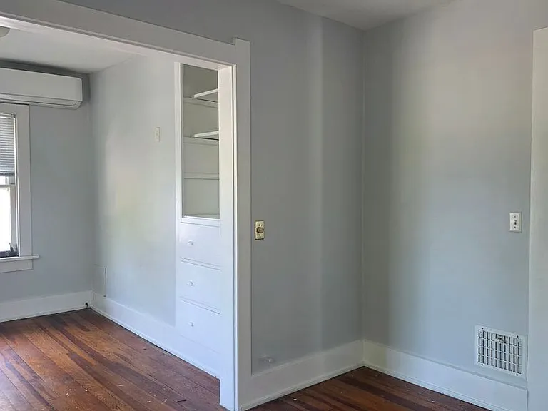 315 N Summit St — Photo 13
