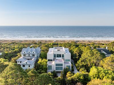 121 Flyway Dr, Kiawah Island, SC 29455