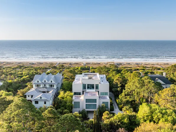 121 Flyway Dr, Kiawah Island, SC 29455