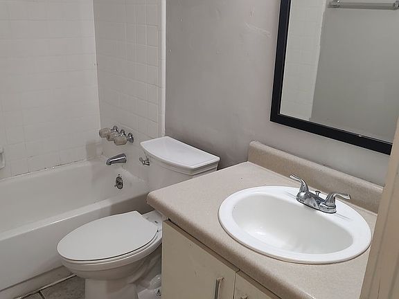 5th image of 1716 Belle Vue Way #2