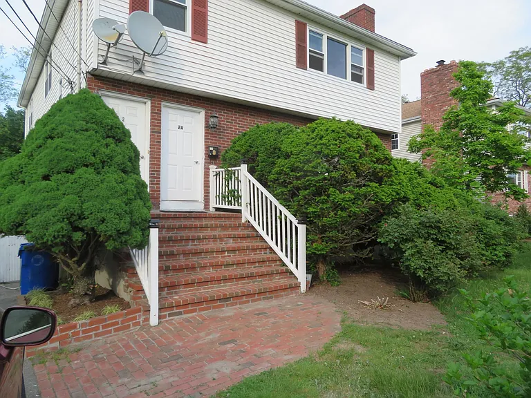 2 Bryon Rd #2 — Photo 3