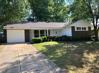 6329 Nelwood Rd, Parma Heights, OH 44130