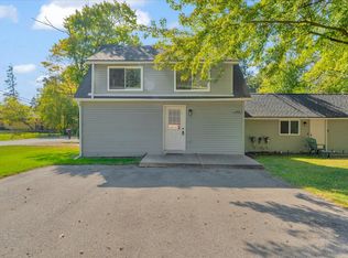 21487 Averhill St, Farmington Hills, MI 48336