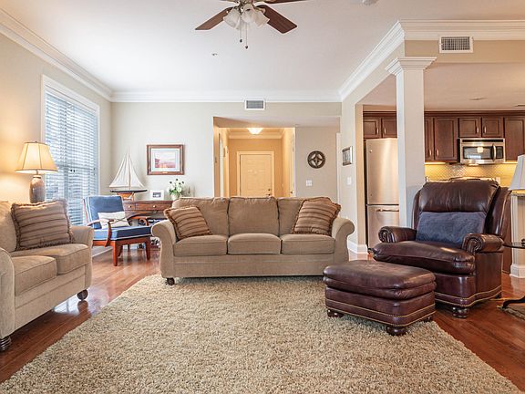 3rd image of 714 Moon Bay Dr Unit 2