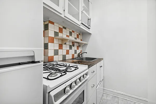 Sold by Christie's International Real Estate Group, LLC | media 4