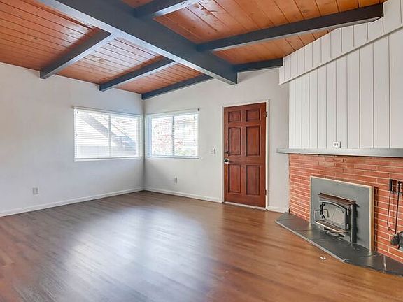 3rd image of 4573 Narragansett Ave
